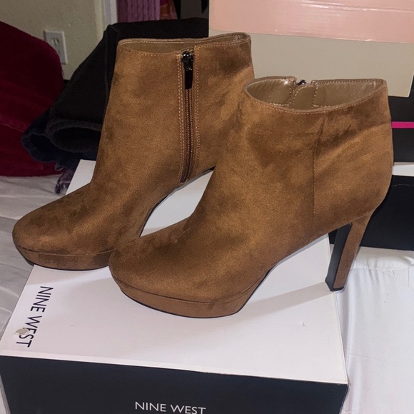 Nine West Women's Tan Ankle Booties - Picture 4 of 16